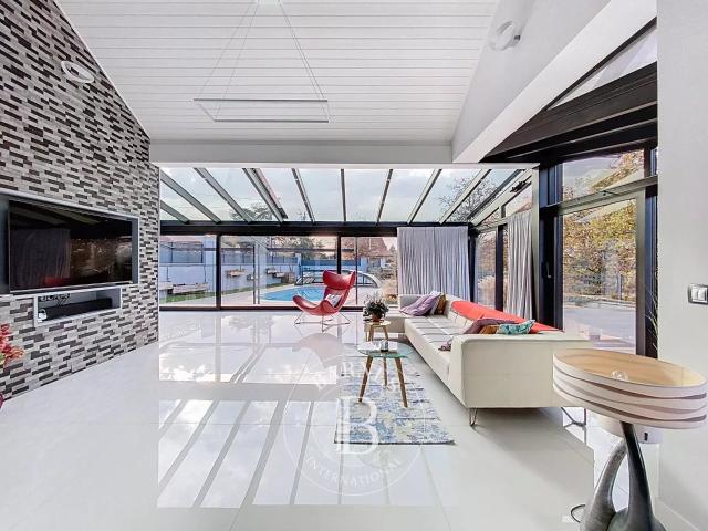 Maison 6 pièces 165 m²