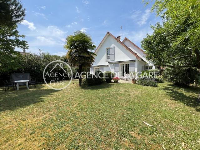 Maison 6 pièces 165 m²