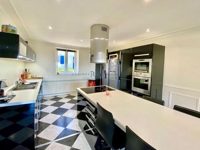 Maison 6 pièces 165 m²