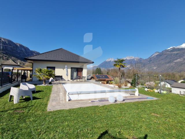 Maison 6 pièces 165 m²