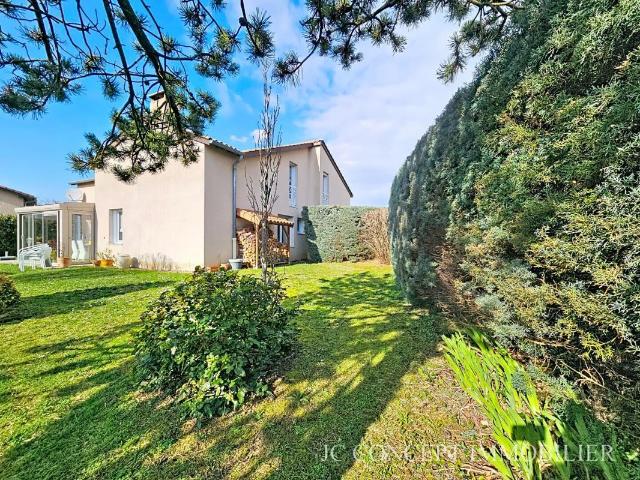 Maison 6 pièces 165 m²