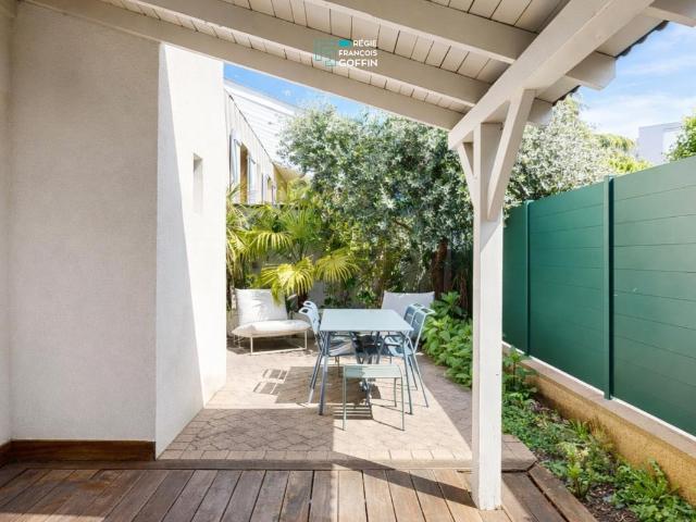 Maison 6 pièces 165 m²