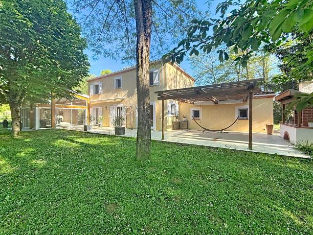 Maison 6 pièces 165 m²