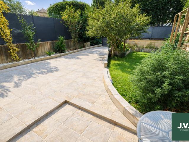 Maison 6 pièces 166 m²
