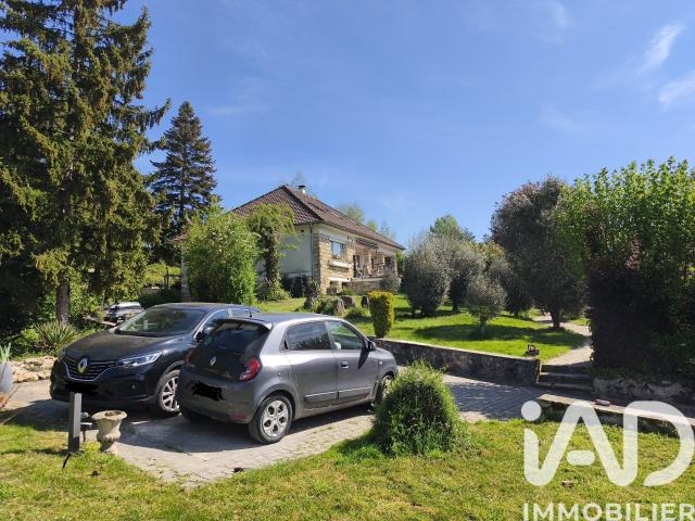Maison 6 pièces 166 m²