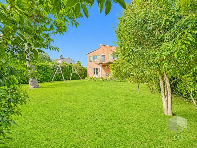 Maison 6 pièces 166 m²
