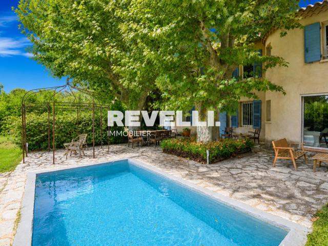 Maison 6 pièces 166 m²