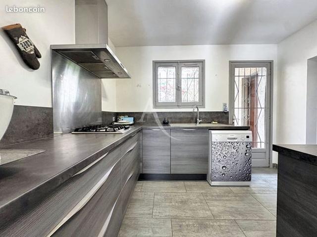 Maison 6 pièces 166 m²