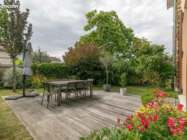 Maison 6 pièces 166 m²