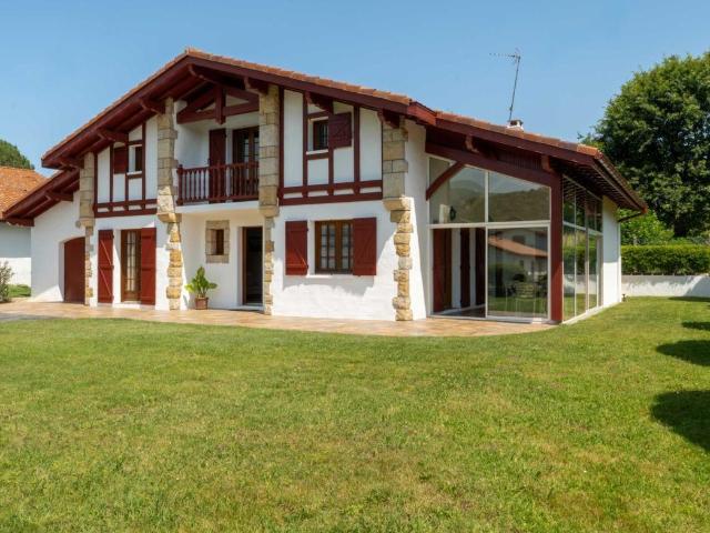 Maison 6 pièces 167 m²