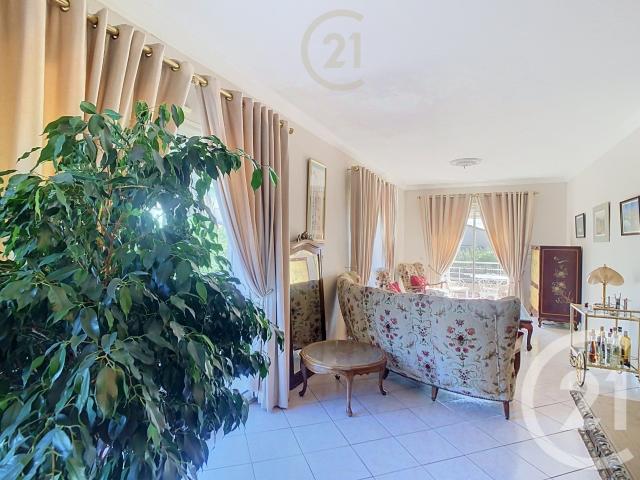 Maison 6 pièces 167 m²