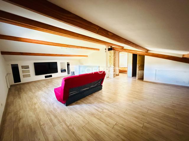 Maison 6 pièces, 167 m² à louer à Velleron 84740