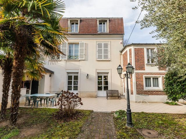 Maison 6 pièces 200 m²