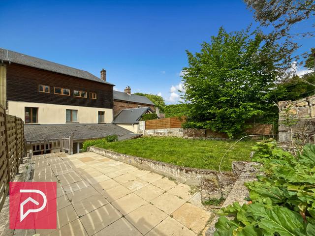 Maison 6 pièces 160 m²