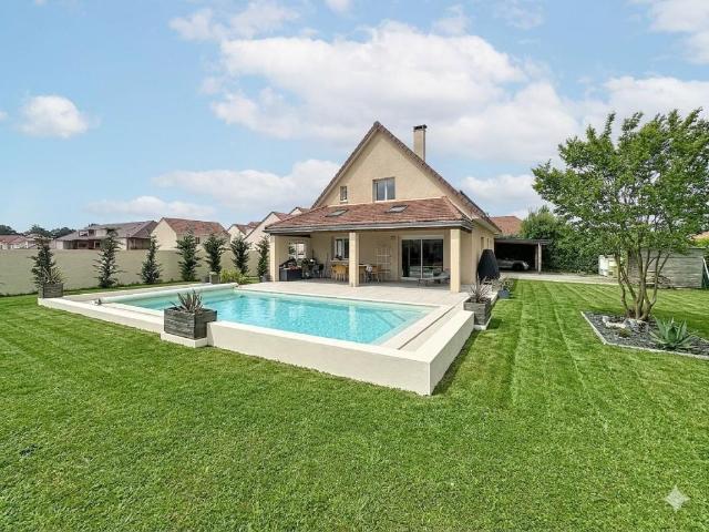 Maison 6 pièces 160 m²