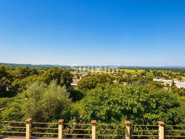 Maison 6 pièces 160 m²