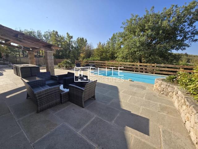 Maison 6 pièces 160 m²
