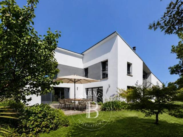 Maison 6 pièces 160 m²