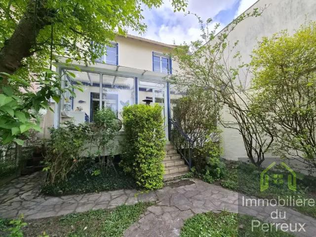 Maison 6 pièces 160 m²