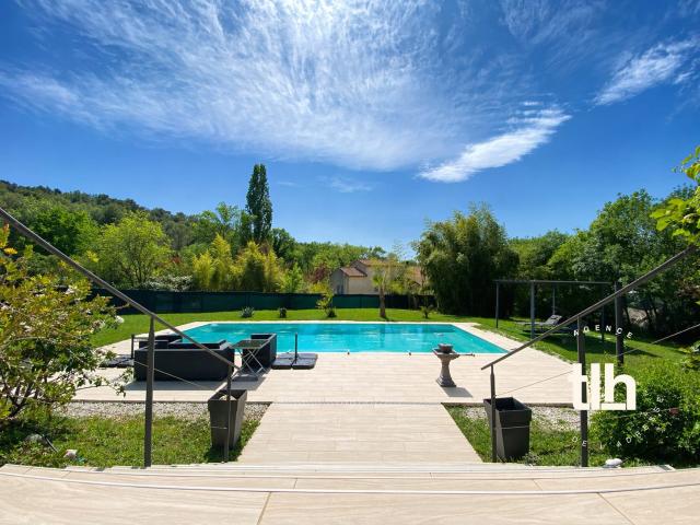 Maison 6 pièces 160 m²