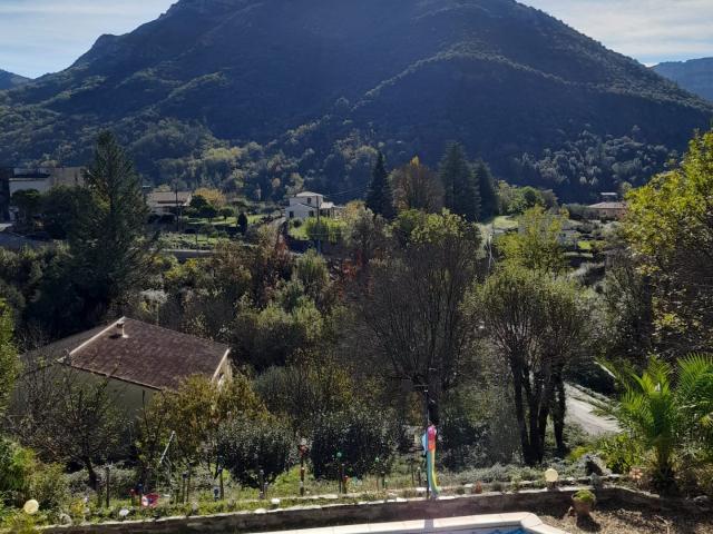 Maison 6 pièces 160 m²