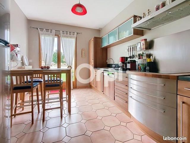 Maison 6 pièces 160 m²