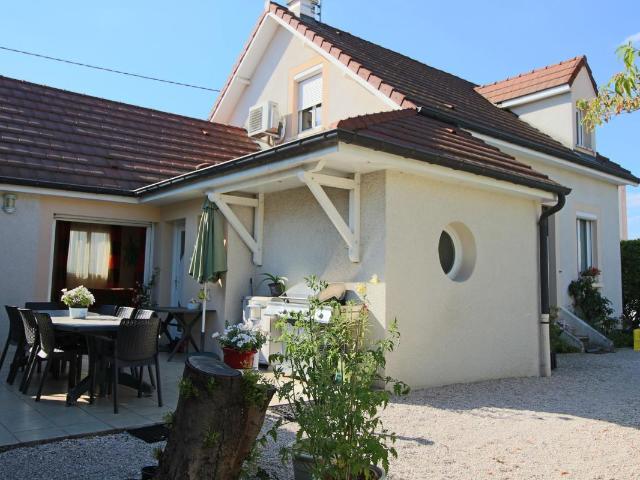 Maison 6 pièces 160 m²