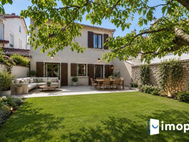 Maison 6 pièces 160 m²