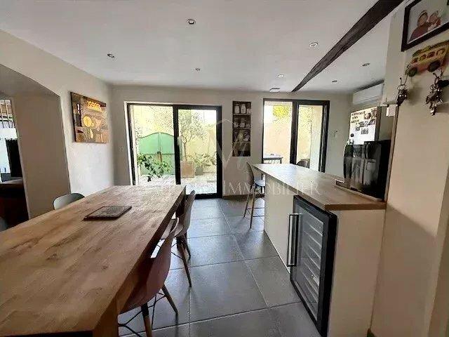 Maison 6 pièces 160 m²
