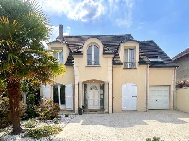 Maison 6 pièces 160 m²