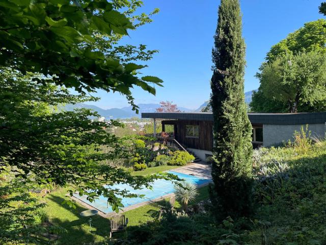 Maison 6 pièces 160 m²