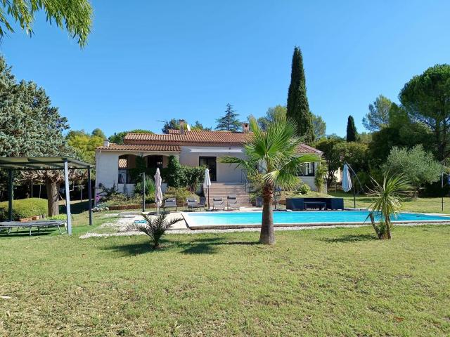 Maison 6 pièces 160 m²
