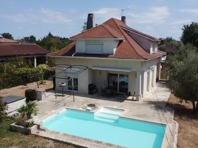 Maison 6 pièces 160 m²