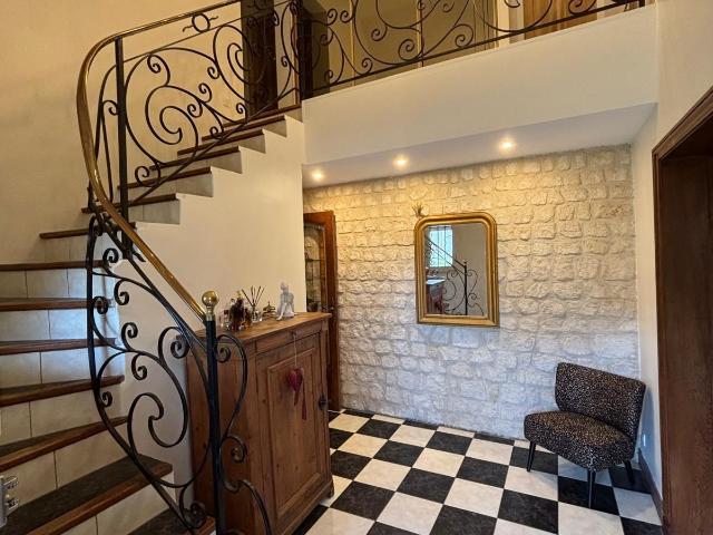 Maison 6 pièces 160 m²