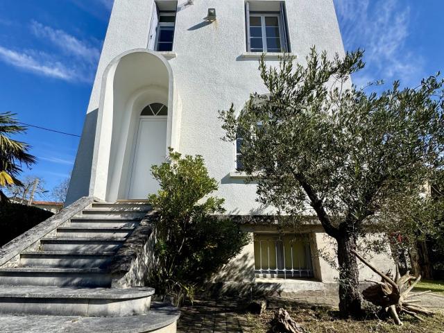 Maison 6 pièces 160 m²