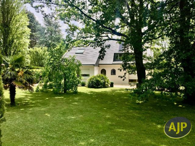 Maison 6 pièces 160 m²