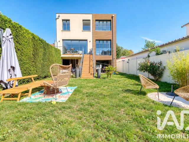 Maison 6 pièces 160 m²