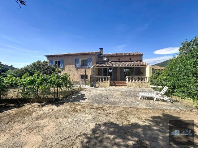 Maison 6 pièces 160 m²