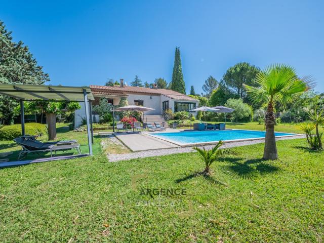 Maison 6 pièces 160 m²
