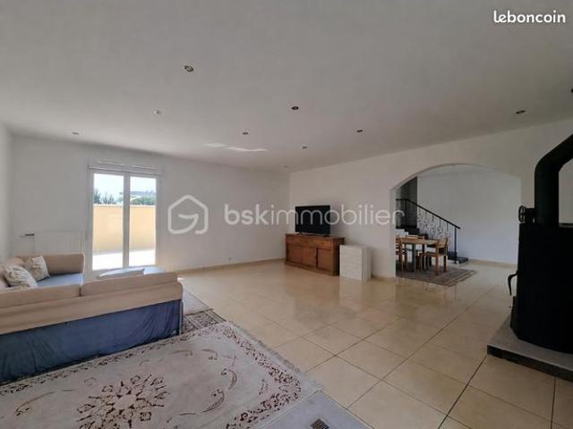 Maison 6 pièces 160 m²