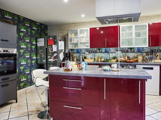Maison 6 pièces, 160 m² à louer à Drulhe 12350