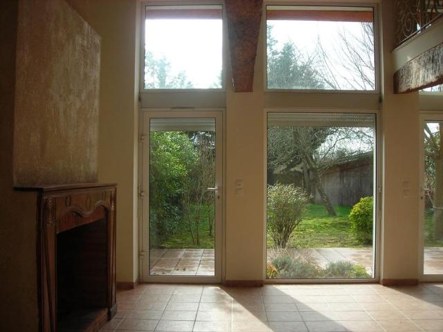 Maison 6 pièces, 160 m² à louer à Frouzins 31270