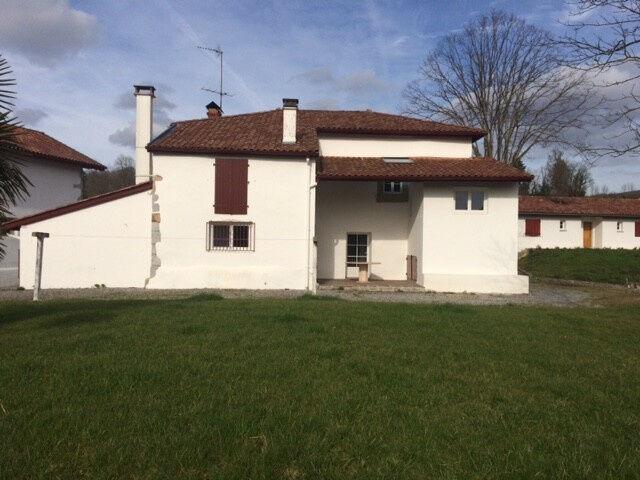 Maison 6 pièces, 160 m² à louer à Lacarre 64220