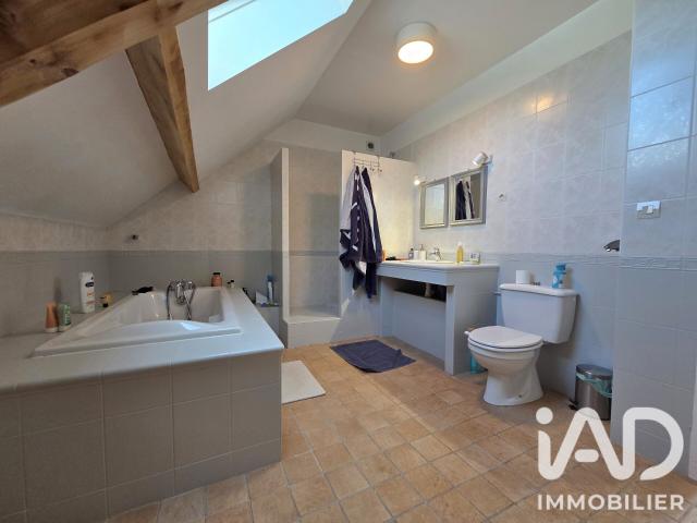 Maison 6 pièces, 160 m² à louer à Saint Denis en Val 45560