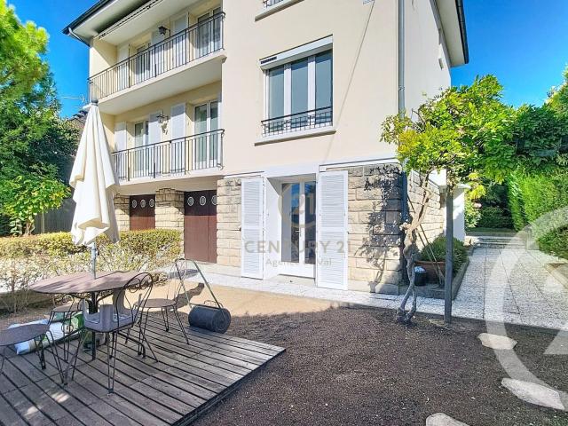 Maison 6 pièces 161 m²