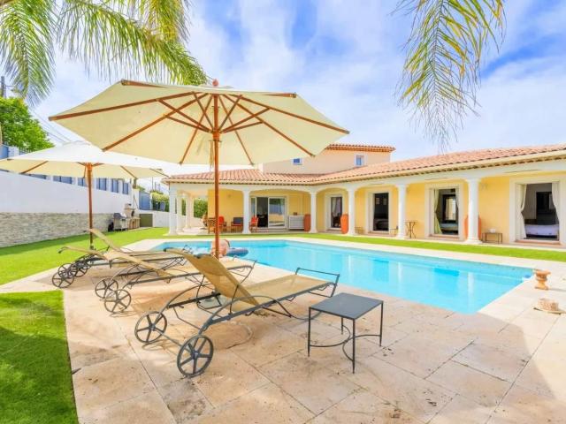 Maison 6 pièces 161 m²
