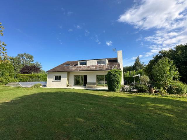 Maison 6 pièces 161 m²