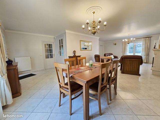 Maison 6 pièces 161 m²