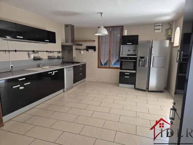 Maison 6 pièces 162 m²