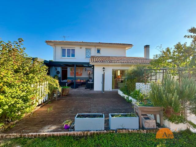 Maison 6 pièces 162 m²